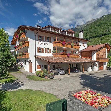 Ferienwohnung Wohnhof Algund Exterior foto